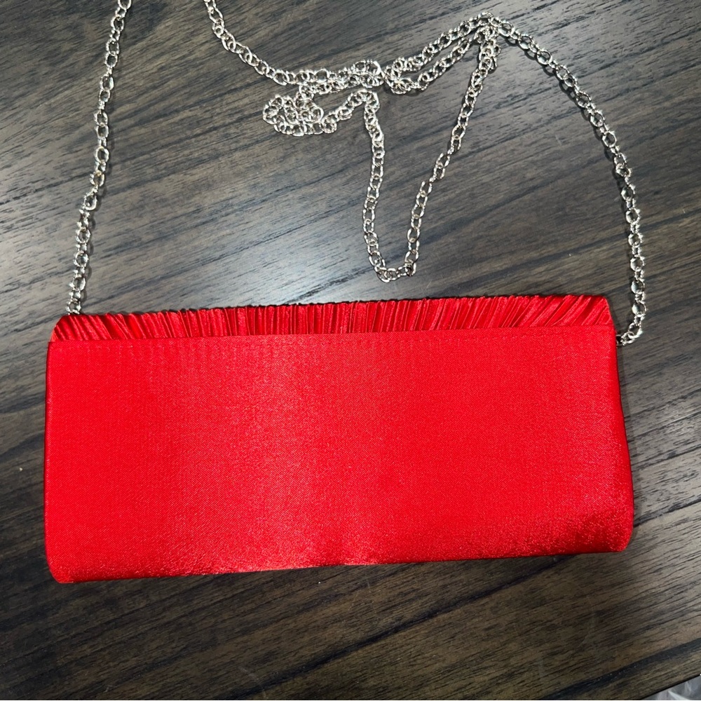 ❤️✨Prom✨❤️Bag Red With Rhinestones And Silver Hardware - Picture 2 of 4